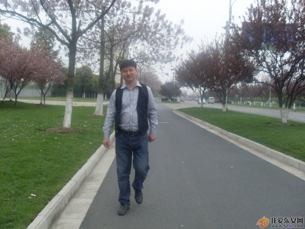 SL375860.JPG