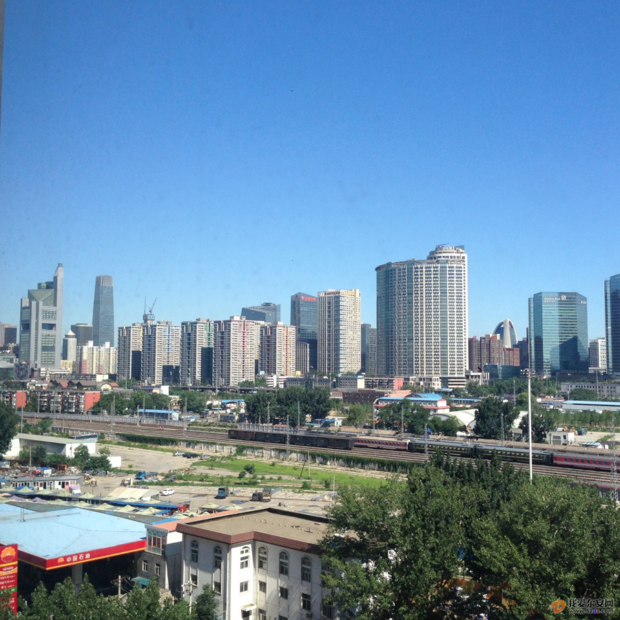 北京如果天气好的话天还是挺蓝的.jpg