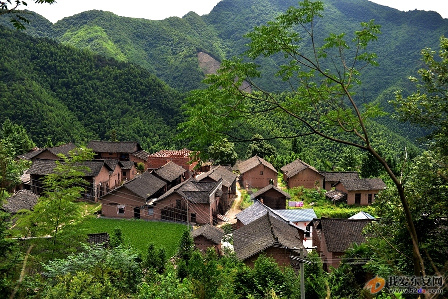 走访简家岭 在离天空最近村落撒欢