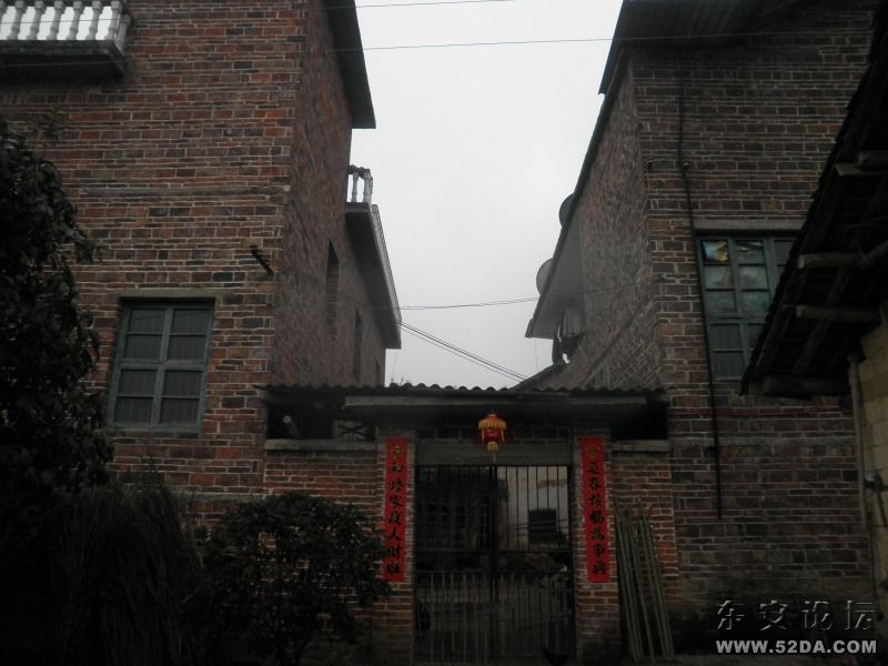 掛燈籠，過年