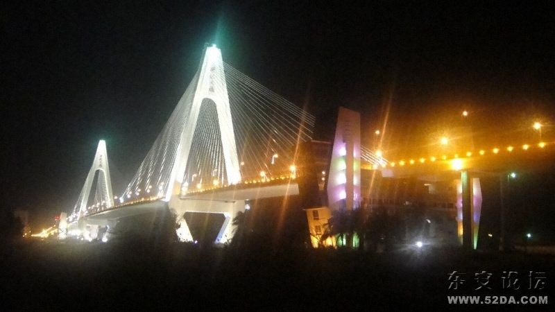 ?？跇?biāo)志性建筑----世紀(jì)大橋